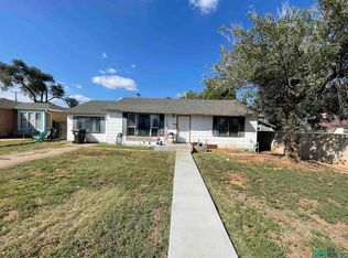 128 E Manana Blvd, Clovis, NM 88101