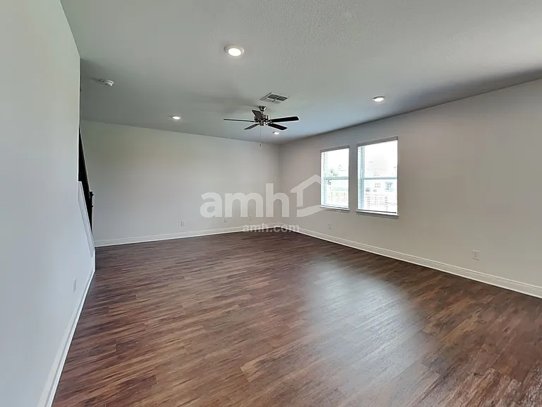 14628 Cedar Mill Dr — Photo 7