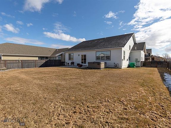 4th image of 1017 Forestglen Dr