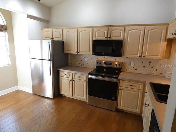 3rd image of 1050 Starkey Rd APT 405