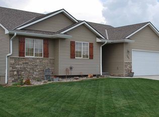 303 Itan Dr, Yutan, NE 68073