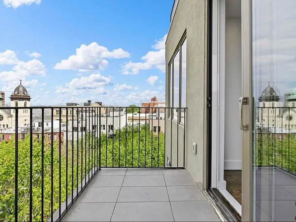 495 Saint John's Place image 1 of 22