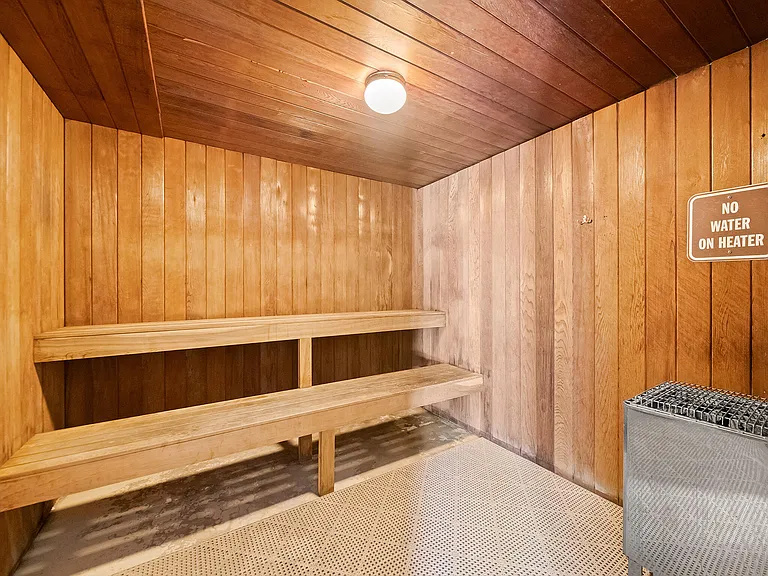 2200 NE 33rd Ave #2D — Photo 21