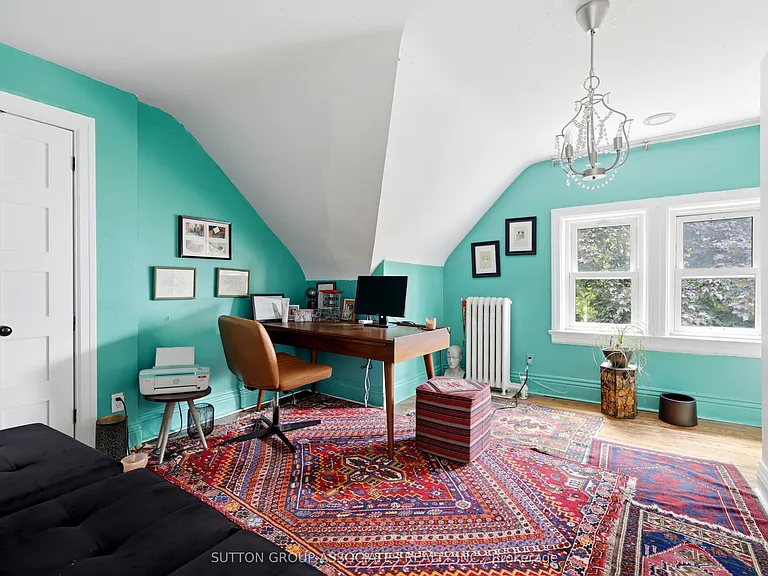 33 Albany Ave — Photo 39