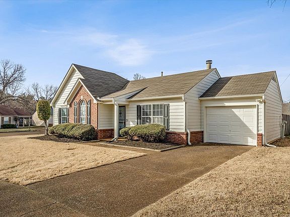 2nd image of 6864 Lagrange Hill Rd