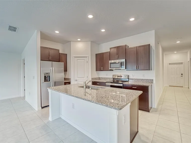 5514 Blue Azure Dr — Photo 16