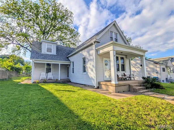 261 Pardella Ave, Saint Louis, MO 63125