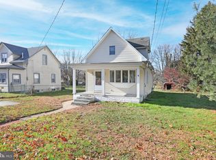 636 S Venetia Ave, Blackwood, NJ 08012