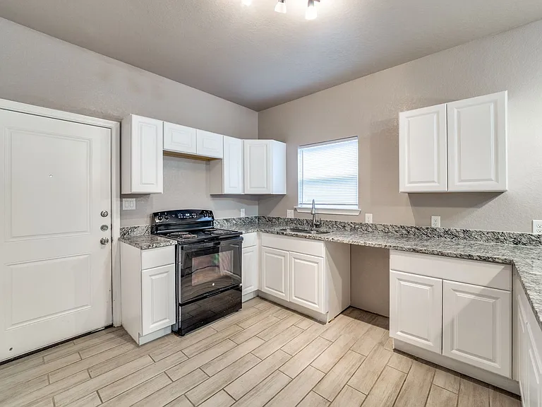 234 Gould St #102 — Photo 12