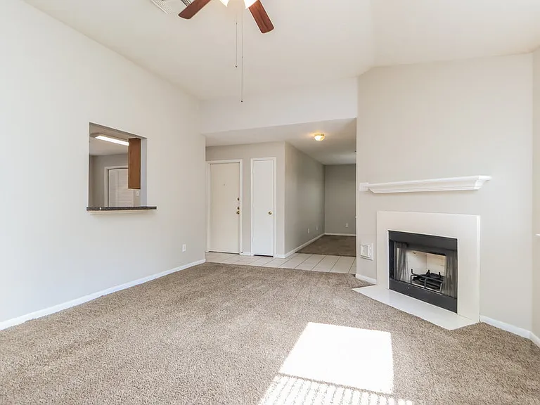 12119 Bowsman Dr — Photo 4