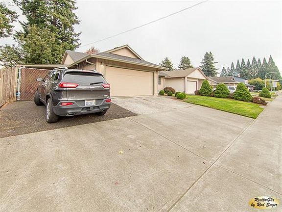 4th image of 8903 NE 25th Ave