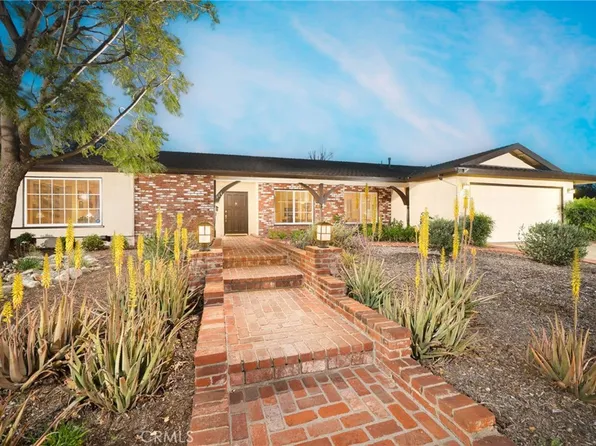 524 Mount Carmel Dr, Claremont, CA 91711