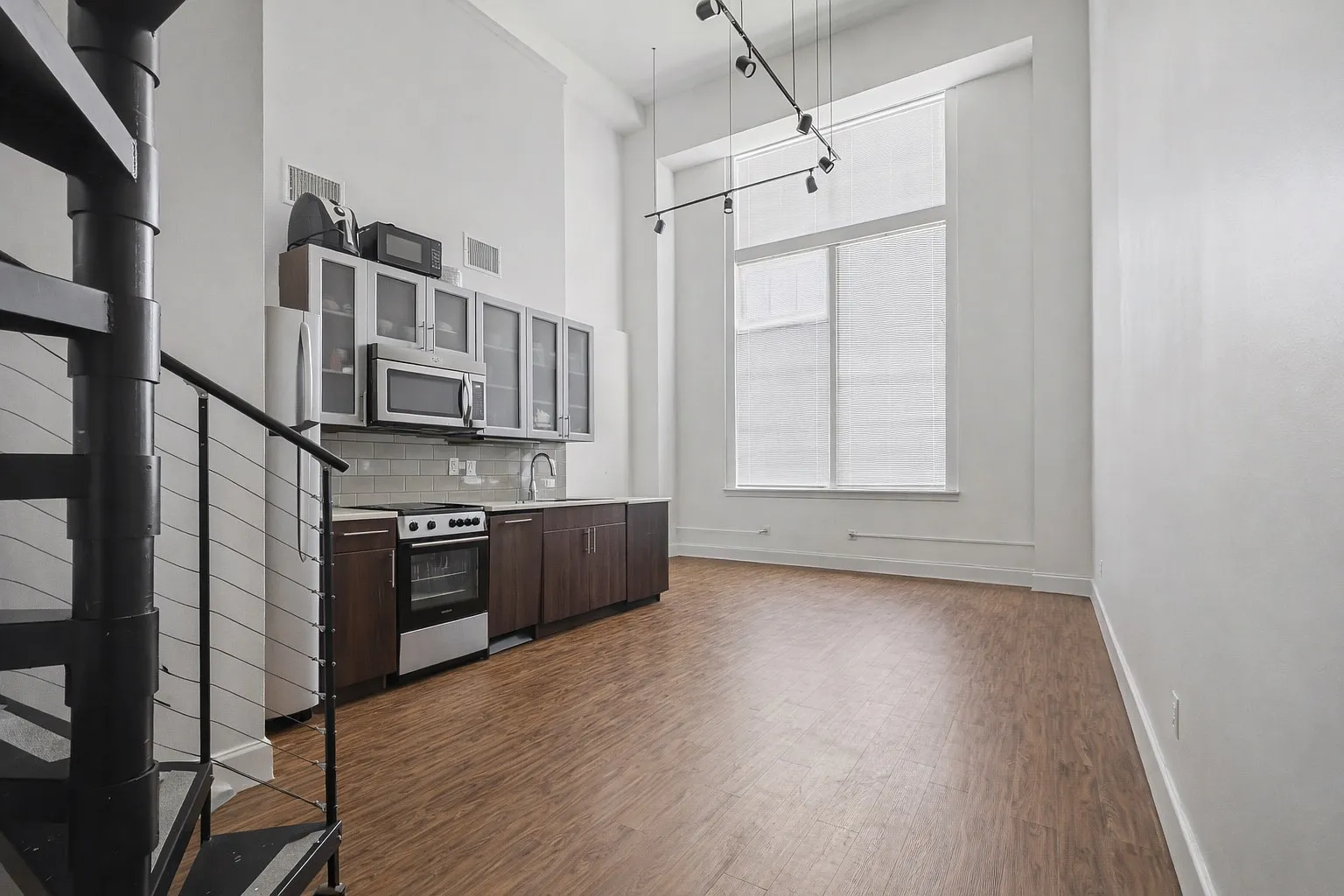 Leavenworth's Ben Day Lofts - 12 — Photo 4