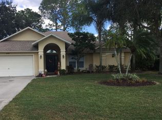 448 Raven Way, Naples, FL 34110