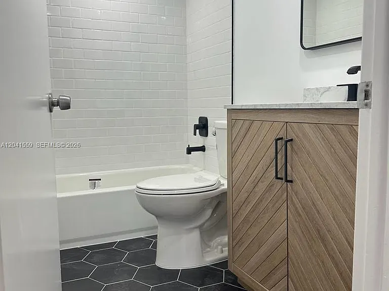 8100 Geneva Ct #142 — Photo 7