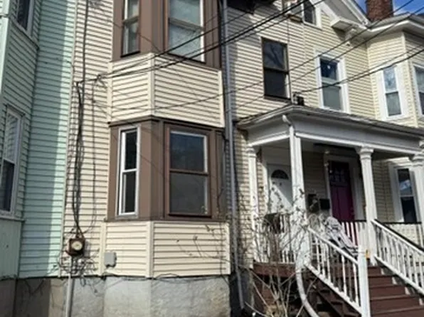 3 Islington Ter, Allston, MA 02134