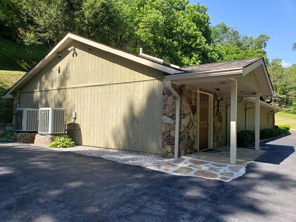 1st image of 31564 State Highway 194 E