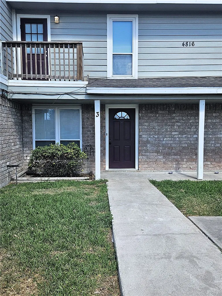 2 bed, 1.5 bath, 1250 sqft, $1,450 — Photo 1