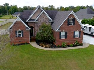 1507 Azalee Ln, Chapel Hill, TN 37034