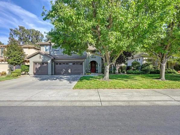 245 Woodhaven Pl, West Sacramento, CA 95605