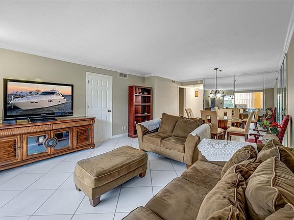 5th image of 3774 Inverrary Boulevard #104P