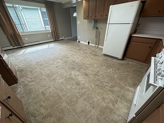 2nd image of 1218 Saint Clair Ave