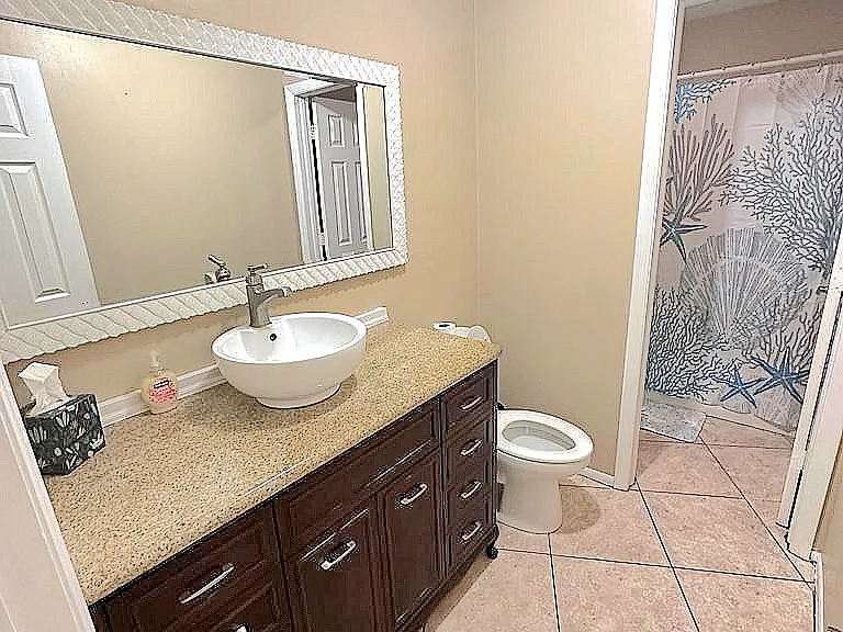 16 SE 16th Pl #4 — Photo 25