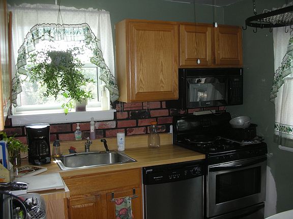 4th image of 72-75 Little Neck Pkwy. # Fl 2nd