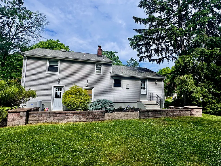65 S Ashby Ave — Photo 17