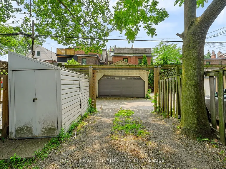 37 Strathcona Ave — Photo 15