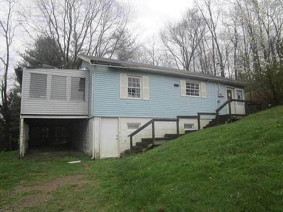 5th image of 20048 Saint St #124