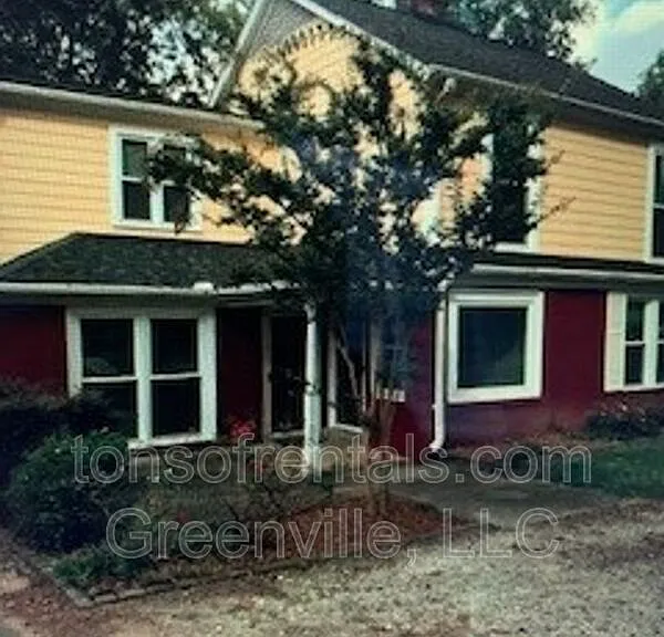 414 Randall St #A — Photo 1