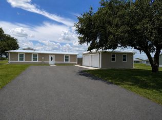 1194 Foxmoor St, Moore Haven, FL 33471