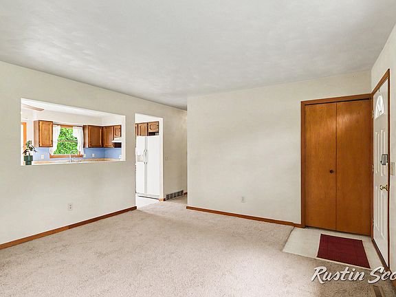 5th image of 7734 S 8th St