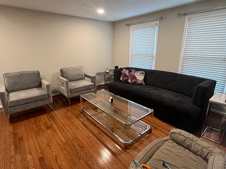 7361 Crestleigh Cir — Photo 5