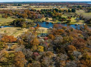 2041 Rose Point Ln, Athens, TX 75752
