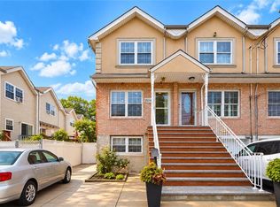 1504 Castleton Ave, Staten Island, NY 10302