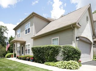 2866 Granite Ct, Crystal Lake, IL 60012