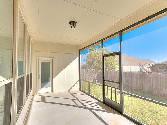4th image of 3504 Gunnison River Dr