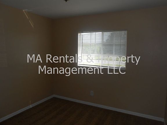 4th image of 2415 Venice Ave N
