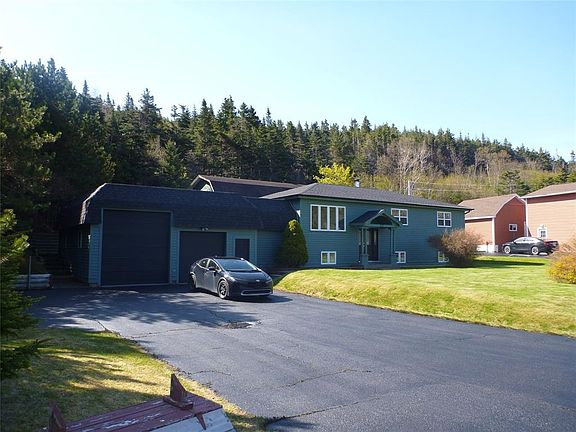 2nd image of 33 Pondside Road