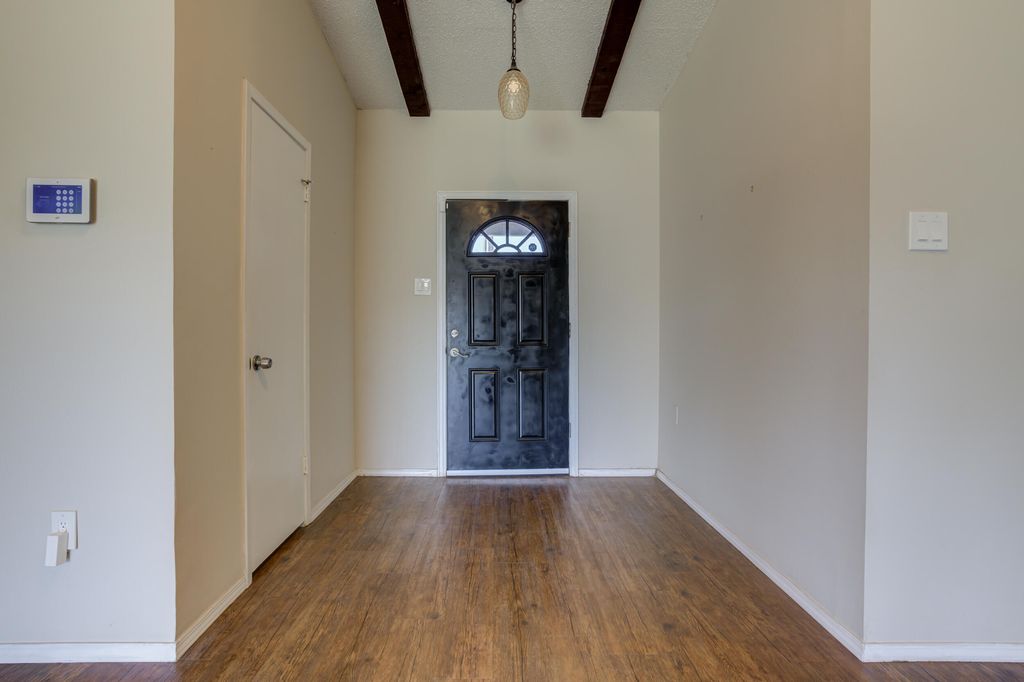 5427 34th St, Lubbock, TX - View 5
