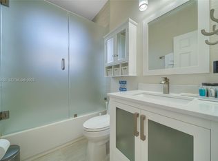 16404 SW 79th Ln, Miami, FL 33193