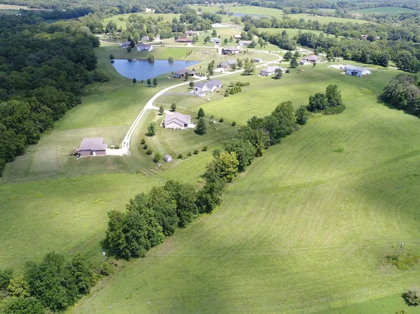 1 Rosewood Estates Cr Chase #334B-3, New Franklin, MO 65274