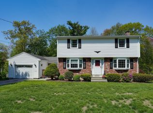 16 Laurel Dr, Hudson, MA 01749
