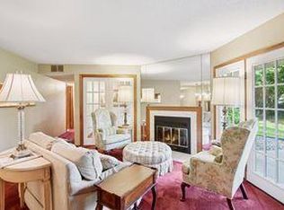 12619 Sherwood Pl, Minnetonka, MN 55305