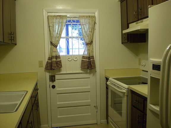 4th image of 8116 N Klondyke St