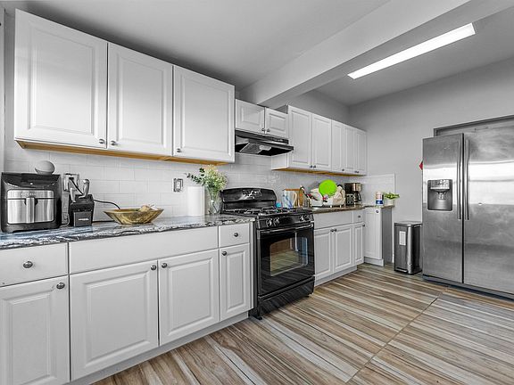 2nd image of 273 Woodlawn Ave