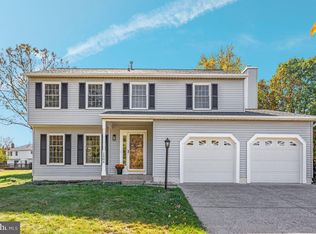 1904 E Beech Rd, Sterling, VA 20164