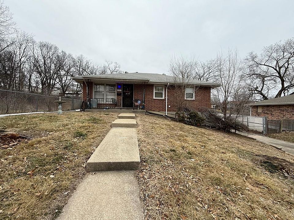 1st image of 1725 Fremont Ave
